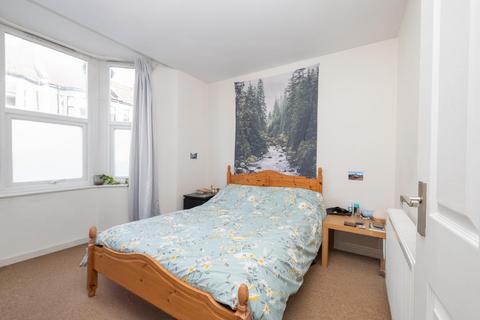 Flat A, 16 Cromer Road, Bristol, BS5 6JX