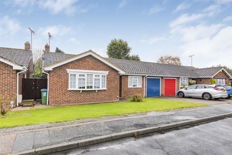 3 bedroom semi-detached bungalow for sale, Regency Close, West Kingsdown, Sevenoaks