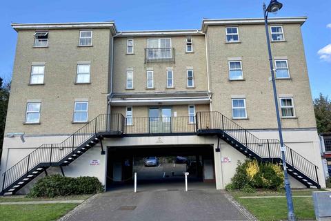 1 bedroom flat for sale, Albany Villas, Undercliff Road West, IP11