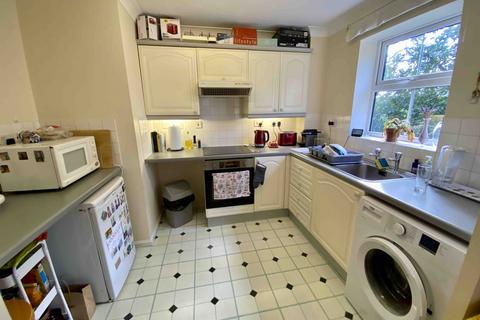 1 bedroom flat for sale, Albany Villas, Undercliff Road West, IP11