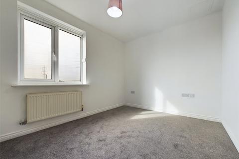 2 bedroom flat to rent, Capstan Drive, Rainham RM13