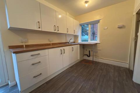 3 bedroom house to rent, Craven Road, Newbold, Chesterfield