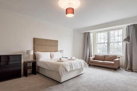 5 bedroom property to rent, Park Road, London NW8