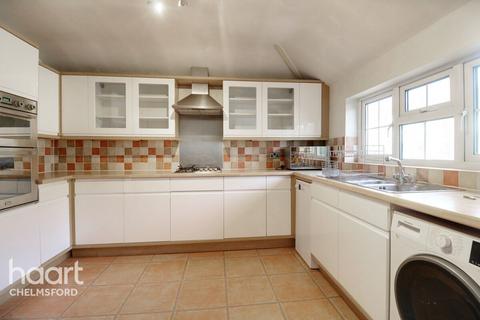 34 Hayes Close, Chelmsford, CM2 0RN