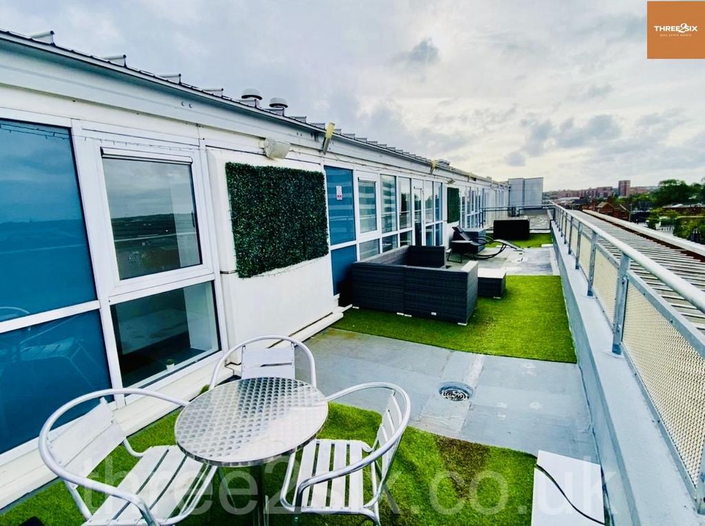 Heritage court 15 warstone lane, B18 3 bed flat to rent £2,100 pcm (£