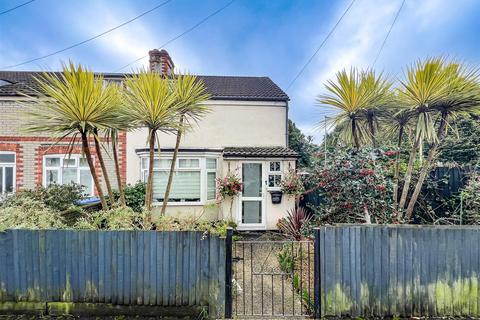 4 bedroom end of terrace house for sale, Crescent Road, Fareham