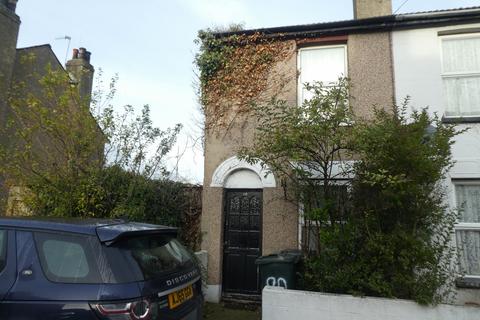 2 bedroom end of terrace house to rent, BROOMFIELD ROAD, DA10 0LT