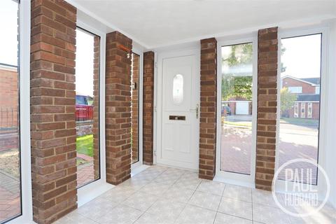 3 bedroom detached house for sale, Chichester Drive, Oulton Broad, NR33