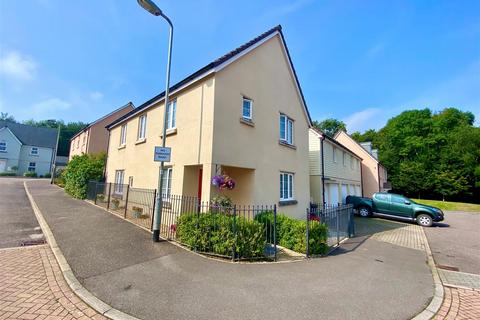 4 bedroom detached house to rent, Fremington, Barnstaple