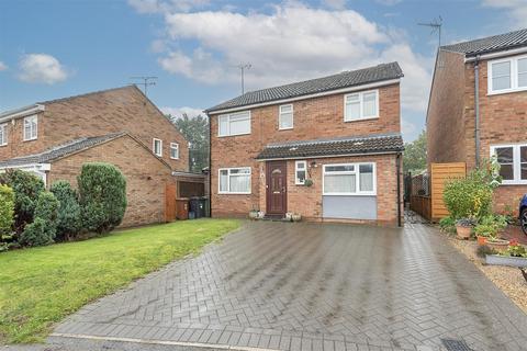 4 bedroom detached house for sale, Wensley Close, Harpenden