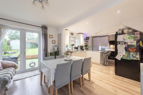 4 bedroom detached house for sale, Wensley Close, Harpenden