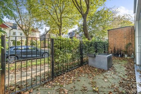 2 bedroom flat for sale, Park Road, Chiswick