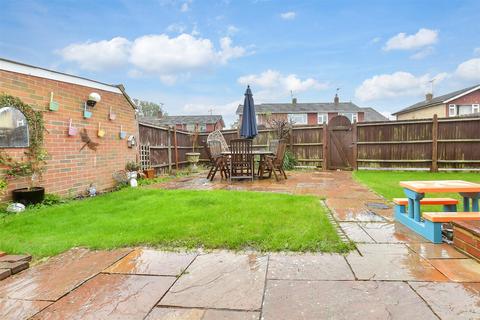 4 bedroom semi-detached house for sale, Bathurst Road, Staplehurst, Tonbridge, Kent