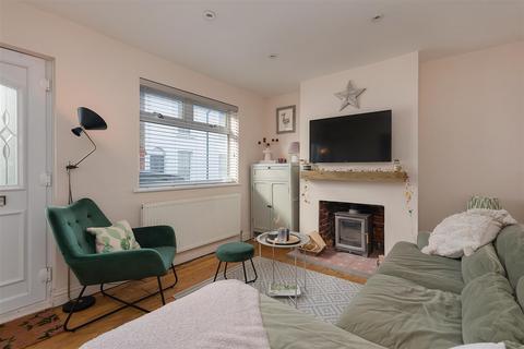 2 bedroom end of terrace house for sale, Albert Street, Whitstable