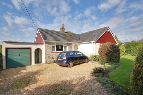 3 bedroom detached bungalow for sale, Romsey