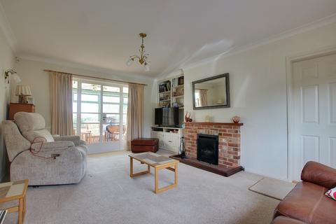 3 bedroom detached bungalow for sale, Romsey