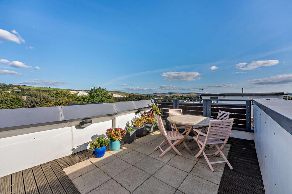 St. Nicholas Lane, Lewes, East Sussex 2 bed flat for sale £425,000
