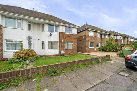 2 bedroom maisonette for sale, St. Georges Drive, Gloucestershire GL51