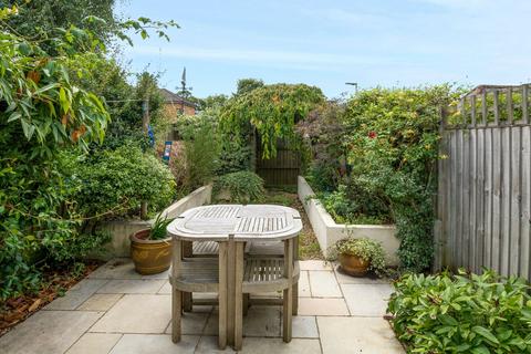 2 bedroom terraced house for sale, Park Road, Esher, KT10