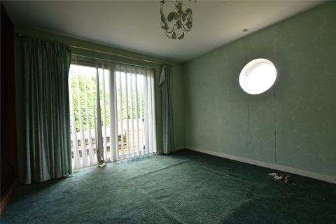 67 Denbigh Drive, Shaw, Oldham, OL2 7EQ
