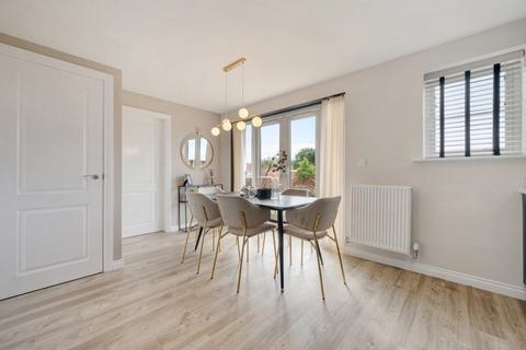 3 bedroom end of terrace house for sale, Garrett Hall Fields, Mosley Common, M29 8SJ