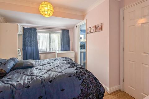 29 Calfe Fen Close, Soham, Ely, CB7 5GD