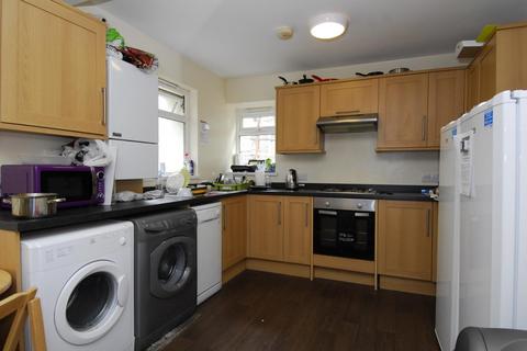 4 bedroom house to rent, Baring Street, Plymouth PL4