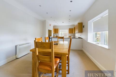 2 bedroom flat for sale, Esplanade, Scarborough