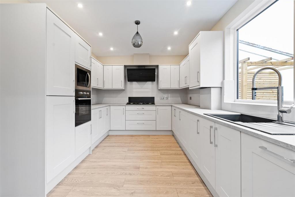 49 Ferndale Road, Hall Green, B28 9 AU 3.jpg