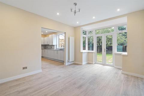 3 bedroom semi-detached house for sale, Ferndale Road, Hall Green