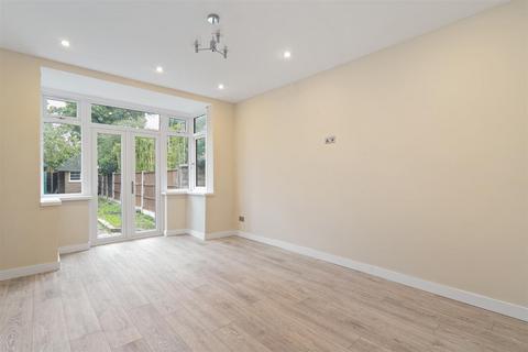 49 Ferndale Road, Birmingham, B28 9AU
