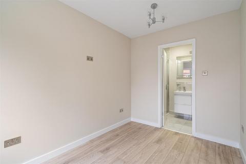 49 Ferndale Road, Birmingham, B28 9AU