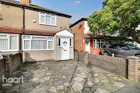 2 bedroom end of terrace house for sale, Warwick Crescent, Hayes