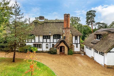 5 bedroom detached house for sale, Woodland Drive, East Horsley, Surrey, KT24