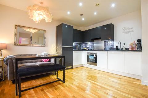 2 bedroom apartment for sale, Wintergreen Boulevard, West Drayton, UB7