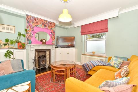 15 Elmbridge Road, Cranleigh, GU6 8NH