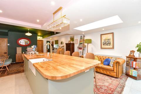 15 Elmbridge Road, Cranleigh, GU6 8NH
