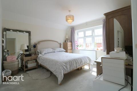 5 Deacon Grove, Warfield, Bracknell, RG42 4HT