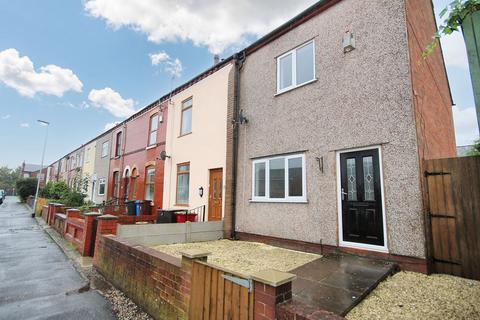 2 bedroom end of terrace house to rent, Peter Street, Ashton-In-Makerfield, WN4