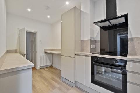 2 bedroom flat to rent, Ground Floor Flat, Muswell Hill Place, Muswel Hill, N10