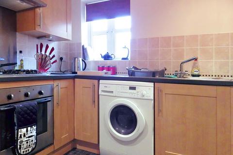 2 bedroom apartment to rent, Coxhill Way, Aylesbury HP21