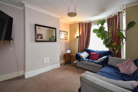 3 bedroom terraced house for sale, Grove Road, Hastings