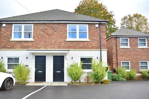 2 bedroom semi-detached house to rent, Riefield Road, London, SE9