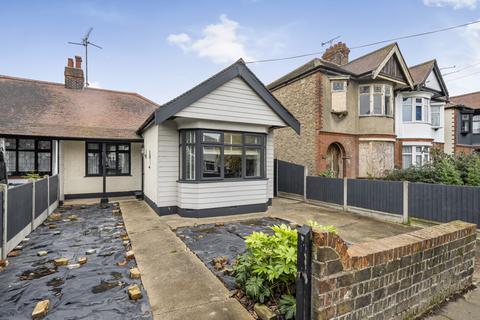 340 Bournemouth Park Road, Southend-on-sea, SS2 5LZ