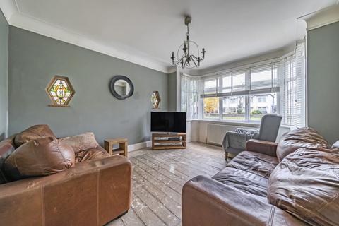 340 Bournemouth Park Road, Southend-on-sea, SS2 5LZ