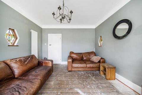 340 Bournemouth Park Road, Southend-on-sea, SS2 5LZ
