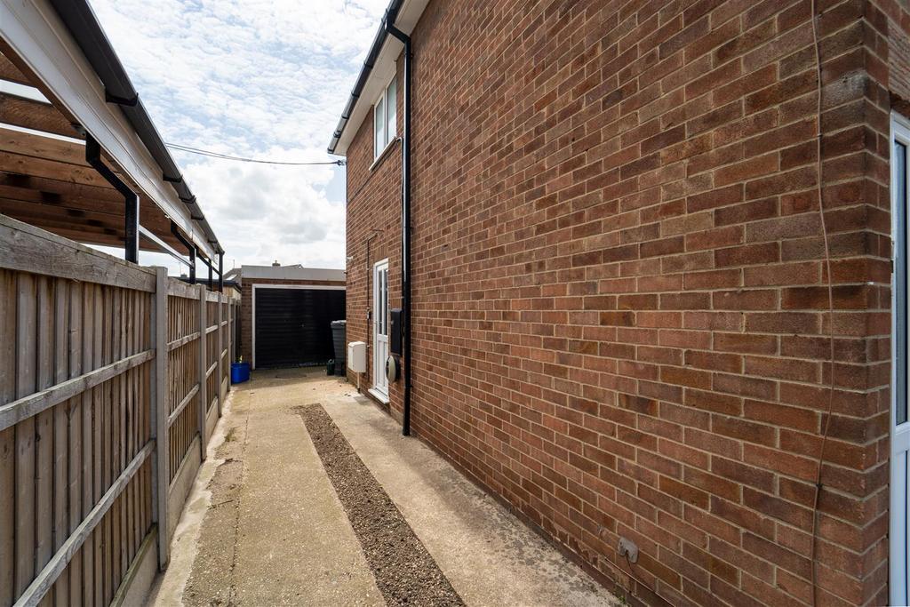 Dovedale Avenue