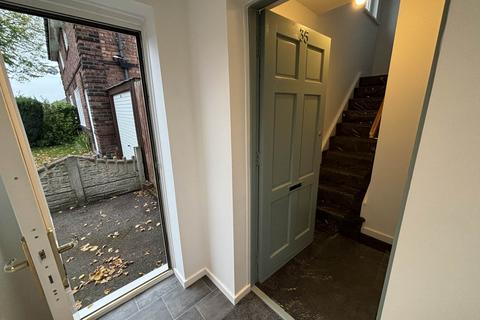 3 bedroom semi-detached house to rent, Reynolds Avenue, St Helens