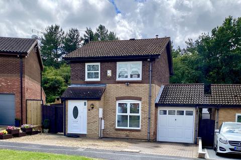 3 bedroom detached house for sale, Oxman Lane, Greenleys, Milton Keynes