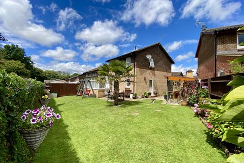 3 bedroom detached house for sale, Oxman Lane, Greenleys, Milton Keynes